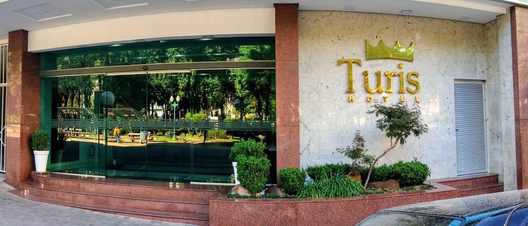 Turis Hotel パソ・フンド エクステリア 写真